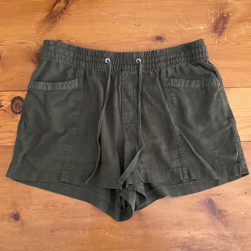 Gap Drawstring shorts